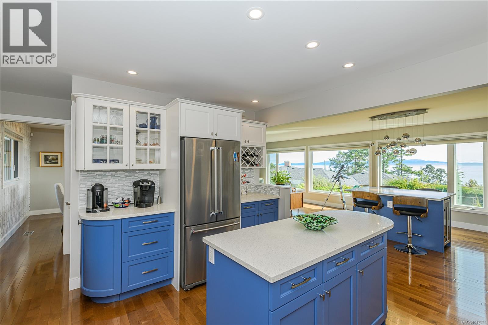 Photo 18 of 4461 Arsens Pl, Saanich BC