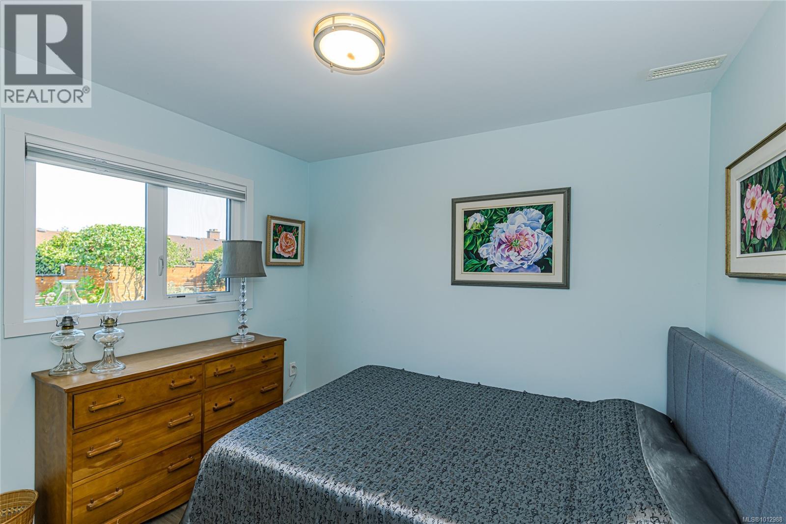 Photo 35 of 4461 Arsens Pl, Saanich BC