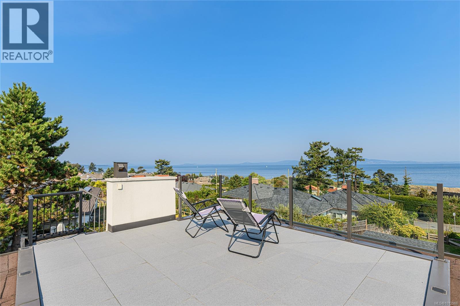 Photo 42 of 4461 Arsens Pl, Saanich BC