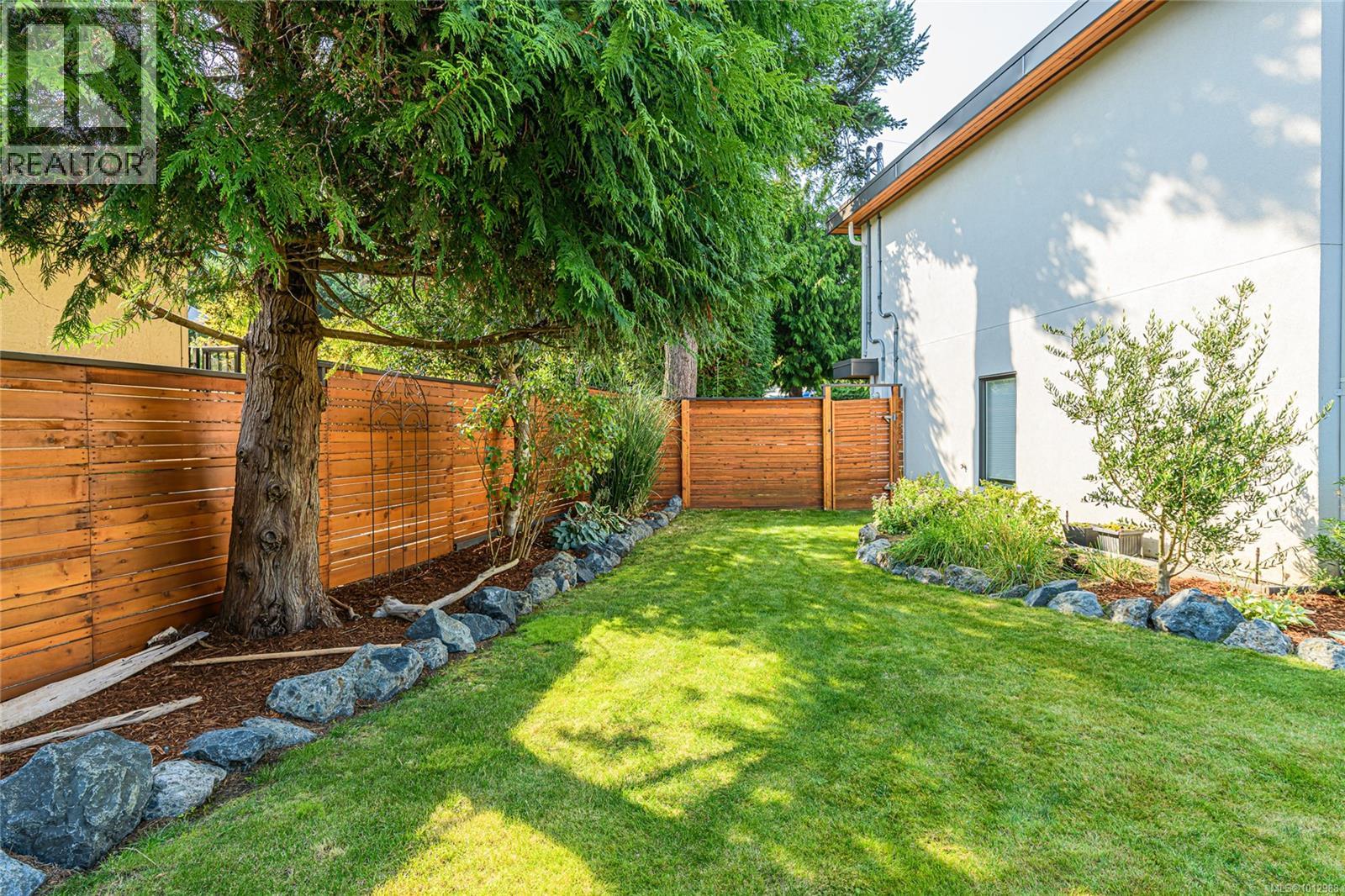 Photo 51 of 4461 Arsens Pl, Saanich BC