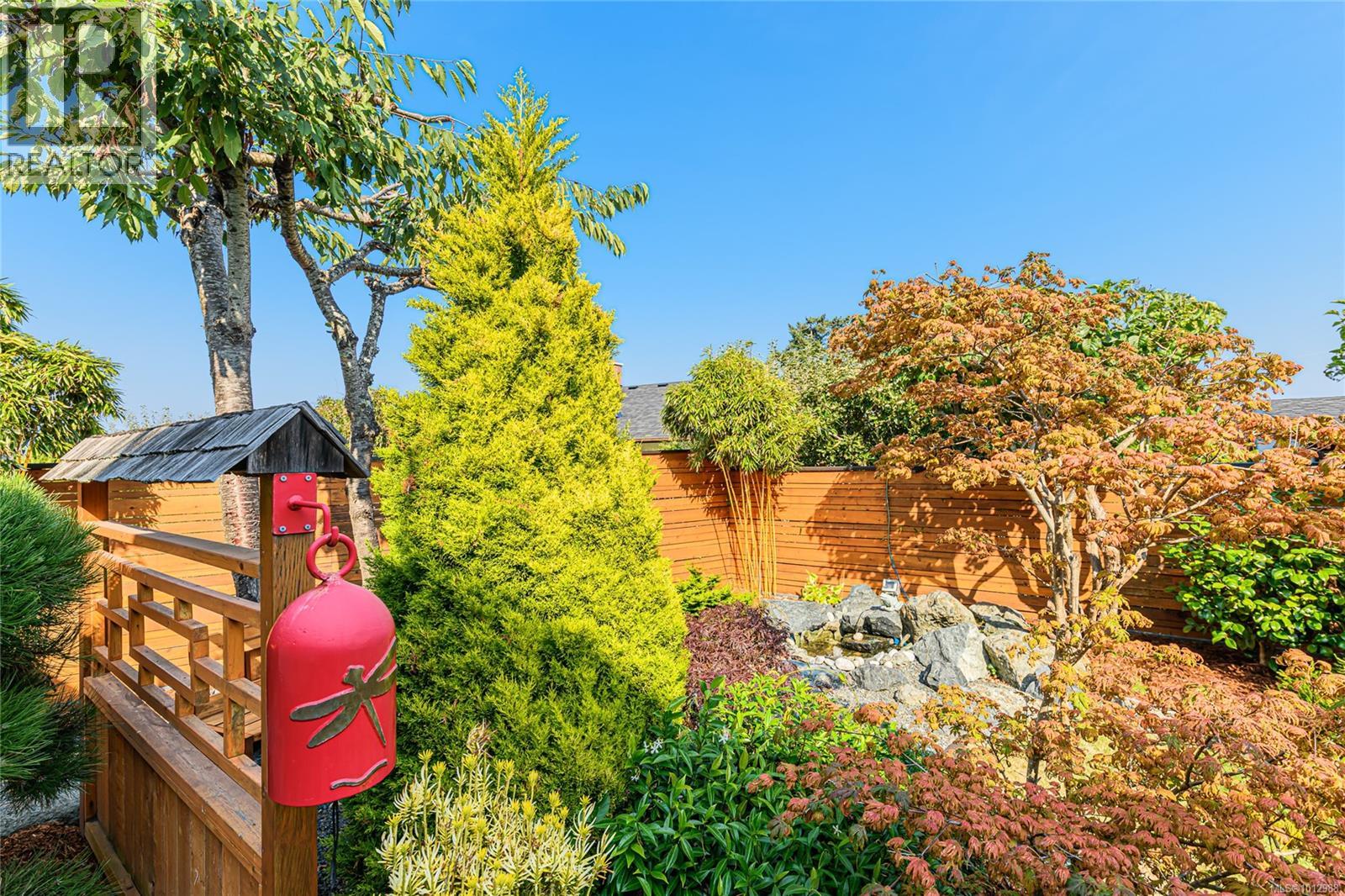 Photo 48 of 4461 Arsens Pl, Saanich BC