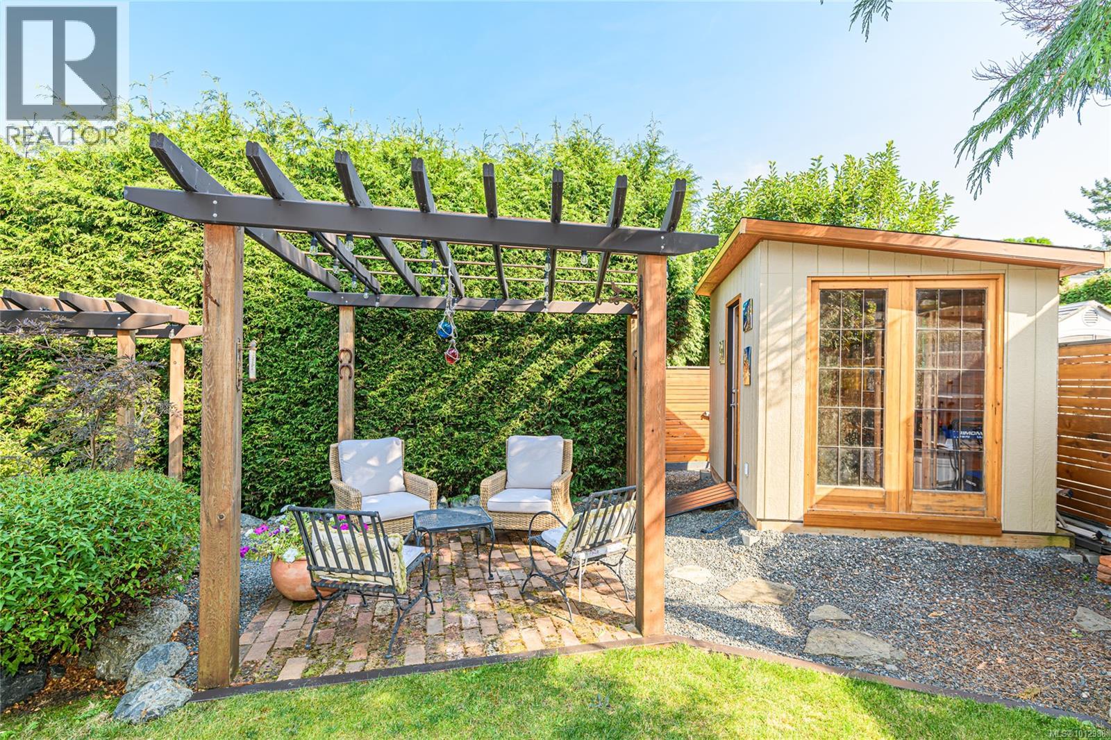 Photo 49 of 4461 Arsens Pl, Saanich BC