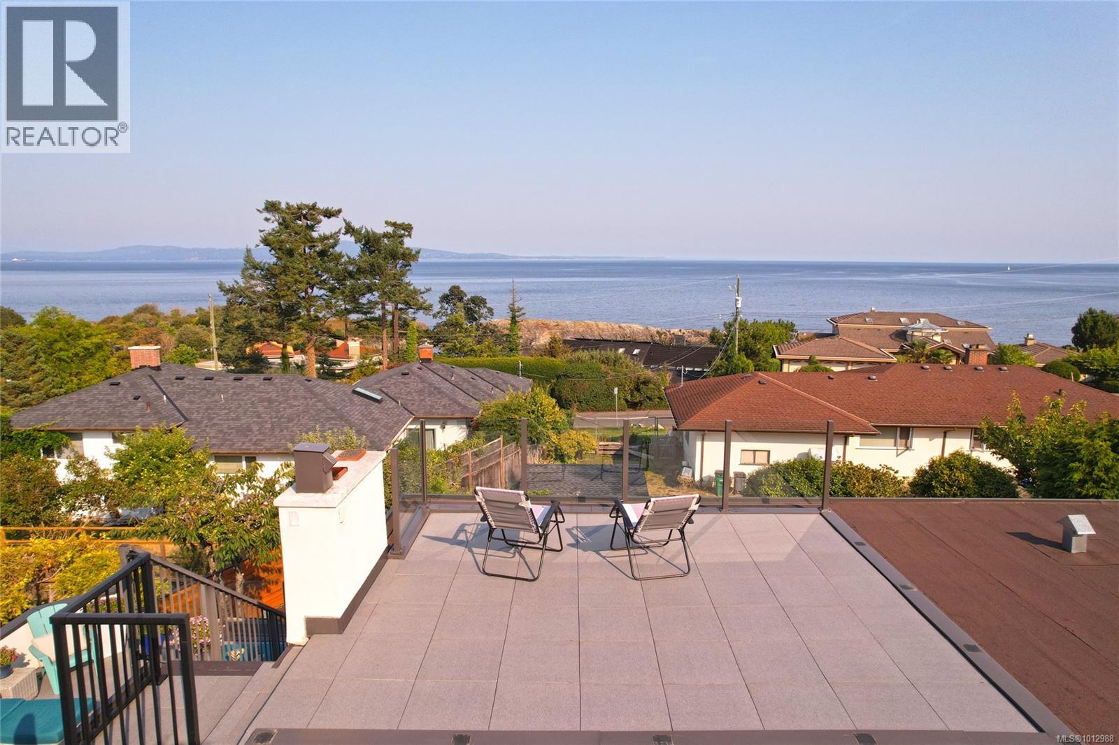 Photo 69 of 4461 Arsens Pl, Saanich BC