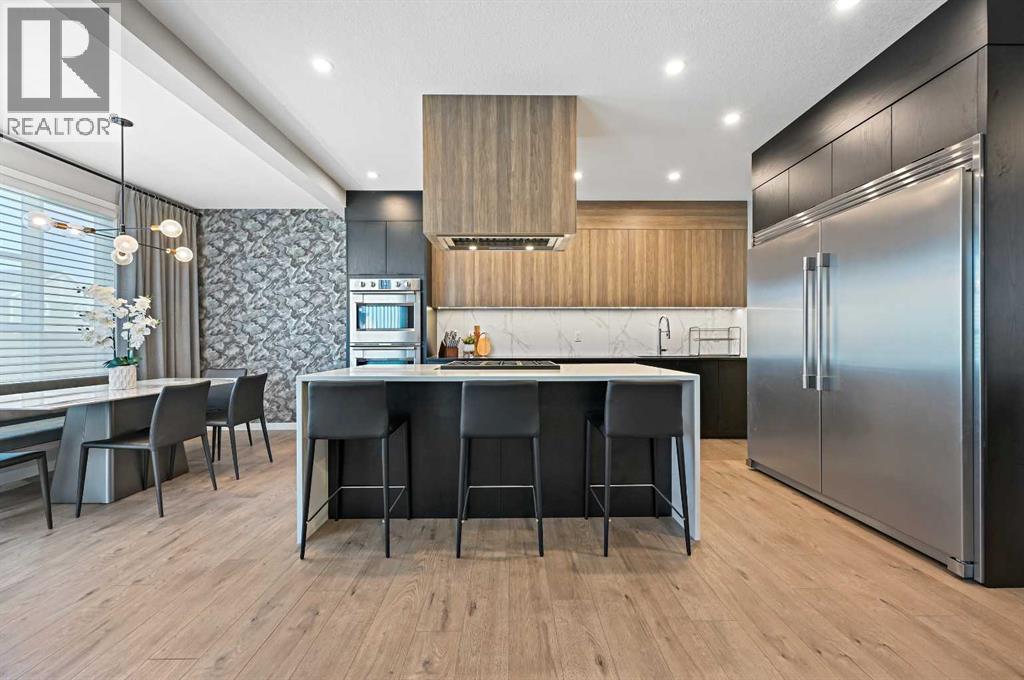 Photo 18 of 905 Cranbrook Gardens Se, Calgary AB