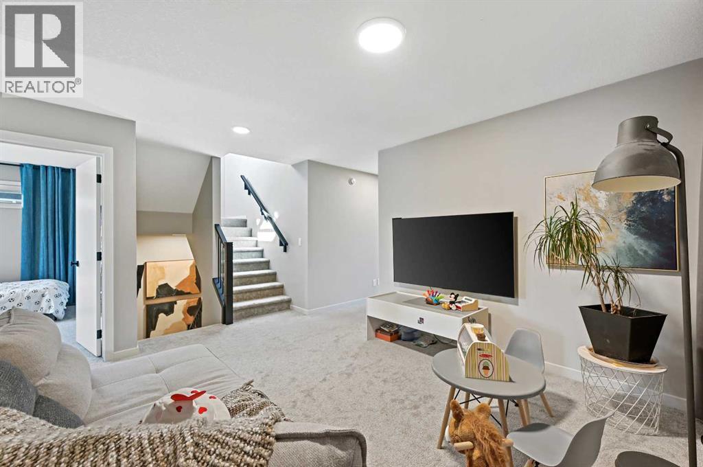 Photo 31 of 905 Cranbrook Gardens Se, Calgary AB
