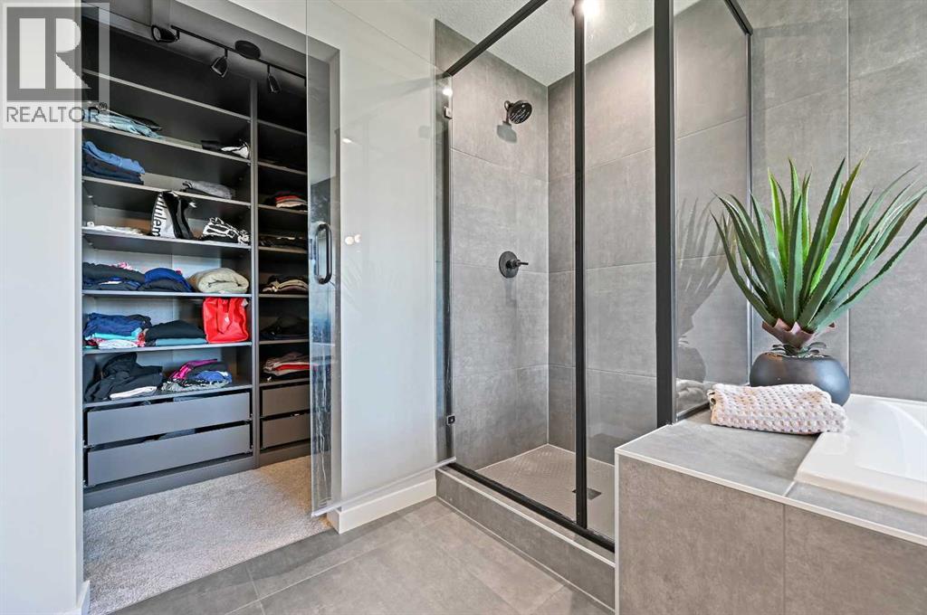 Photo 40 of 905 Cranbrook Gardens Se, Calgary AB