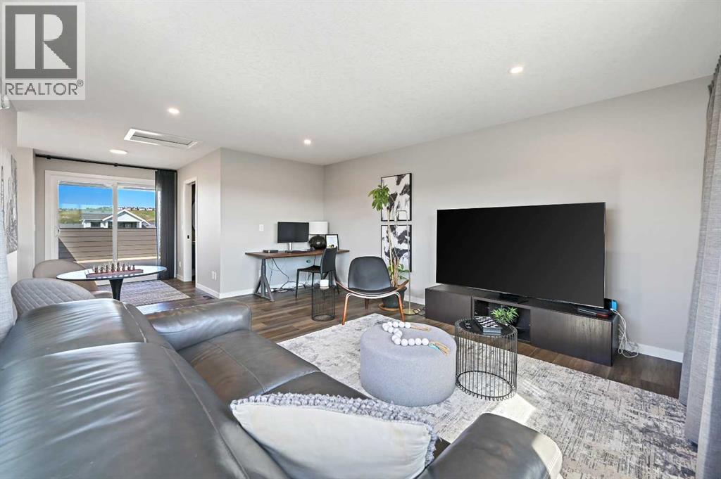 Photo 44 of 905 Cranbrook Gardens Se, Calgary AB