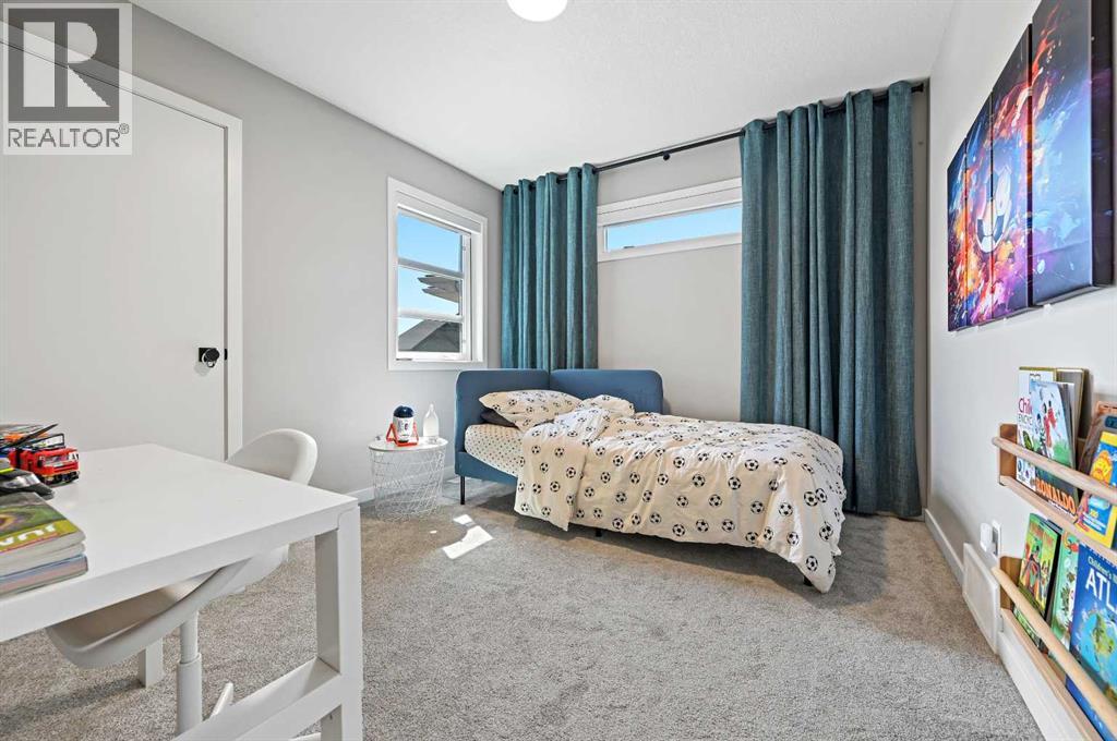 Photo 35 of 905 Cranbrook Gardens Se, Calgary AB