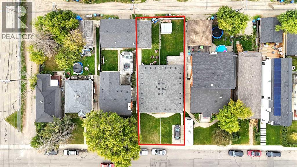 Photo 33 of 120 A 27 Avenue Ne, Calgary AB