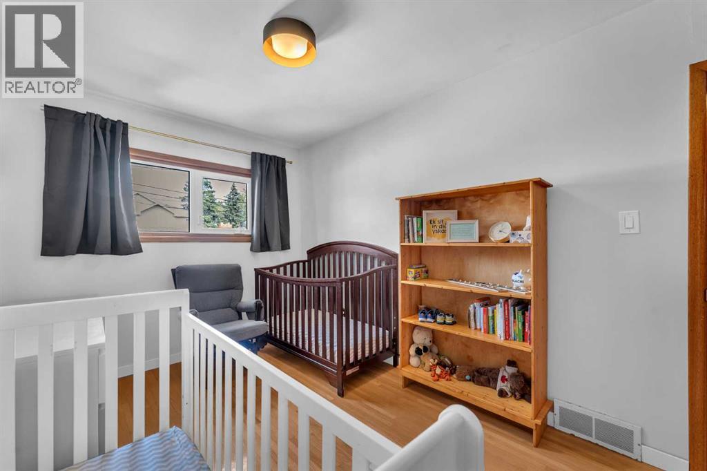 Photo 20 of 120 A 27 Avenue Ne, Calgary AB