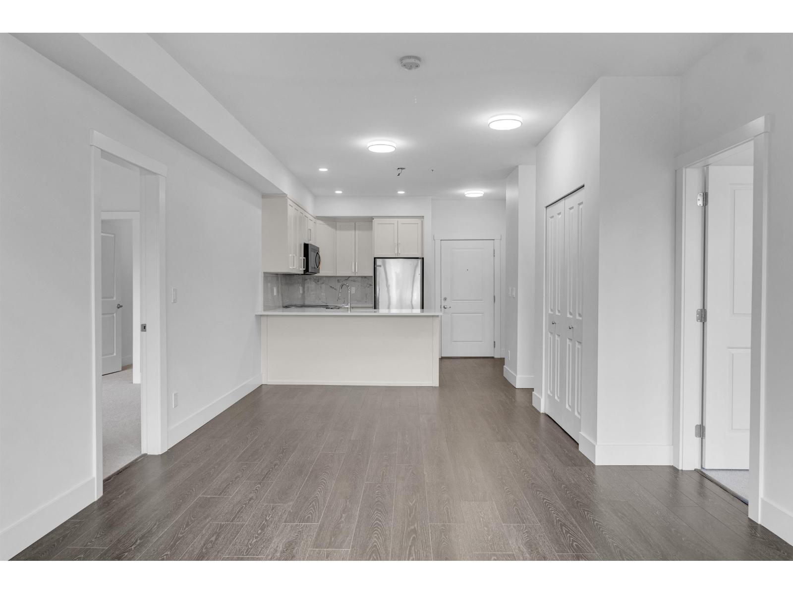 Photo 19 of 204 9983 Barnston Drive, Surrey BC