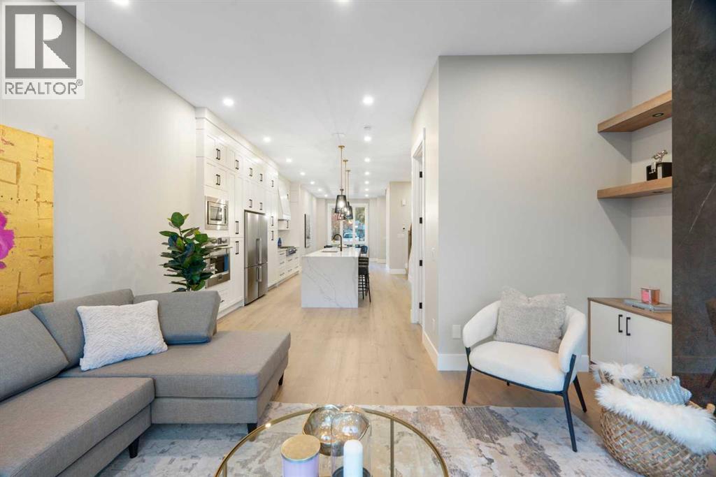 Photo 13 of 2414 35 Street Sw, Calgary AB