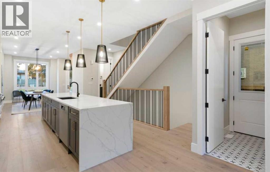 Photo 9 of 2414 35 Street Sw, Calgary AB