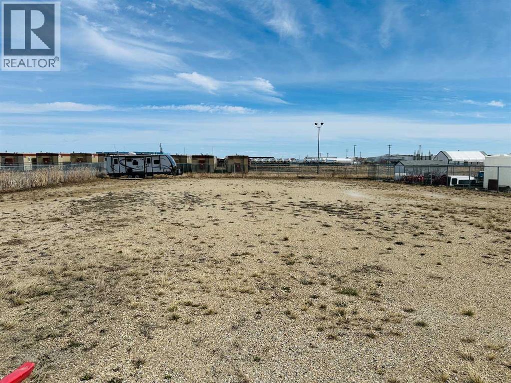 Photo 5 of 10203 B 123 Street, Grande Prairie AB