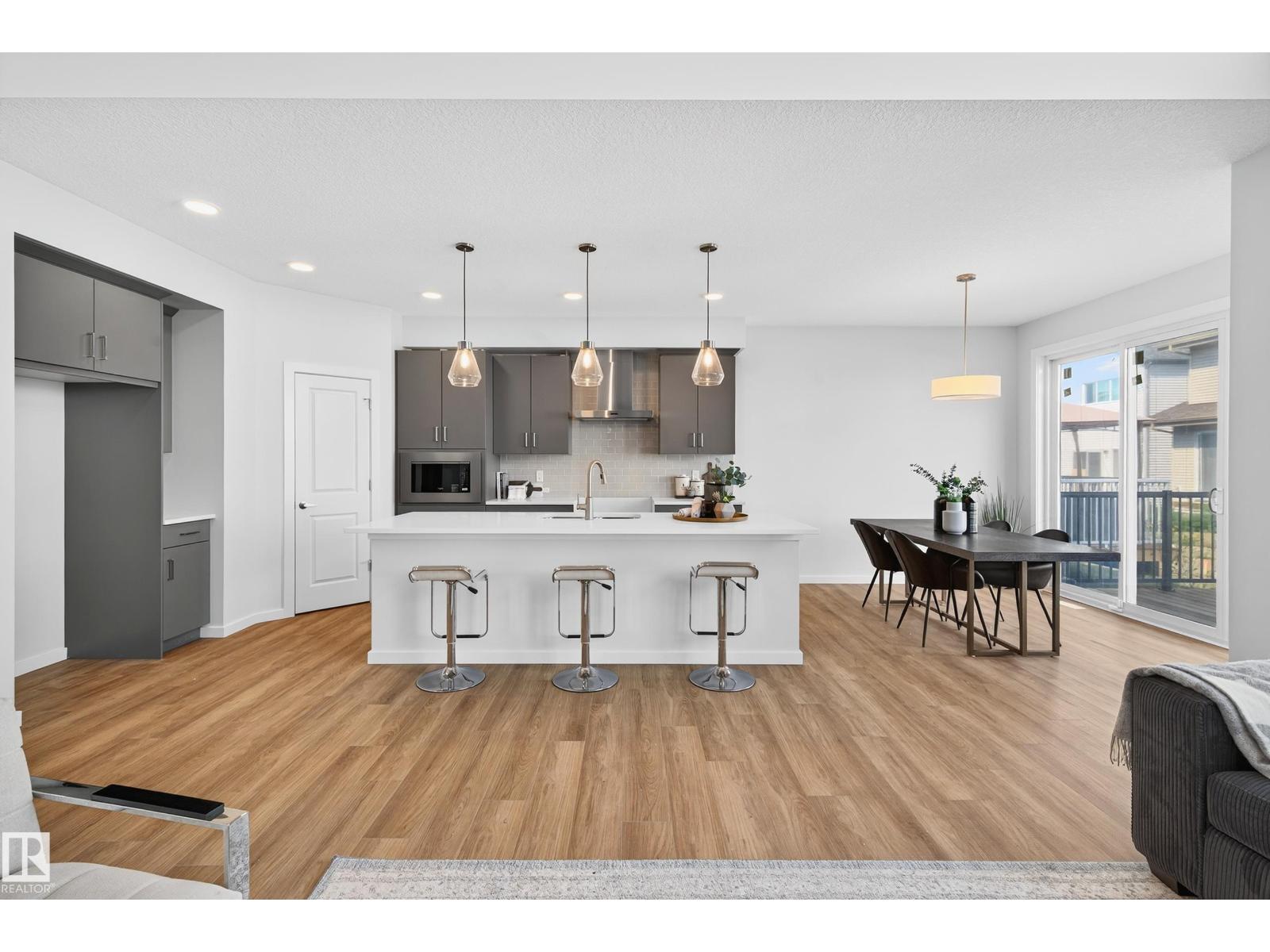 Photo 2 of 2235 194 St Nw, Edmonton AB