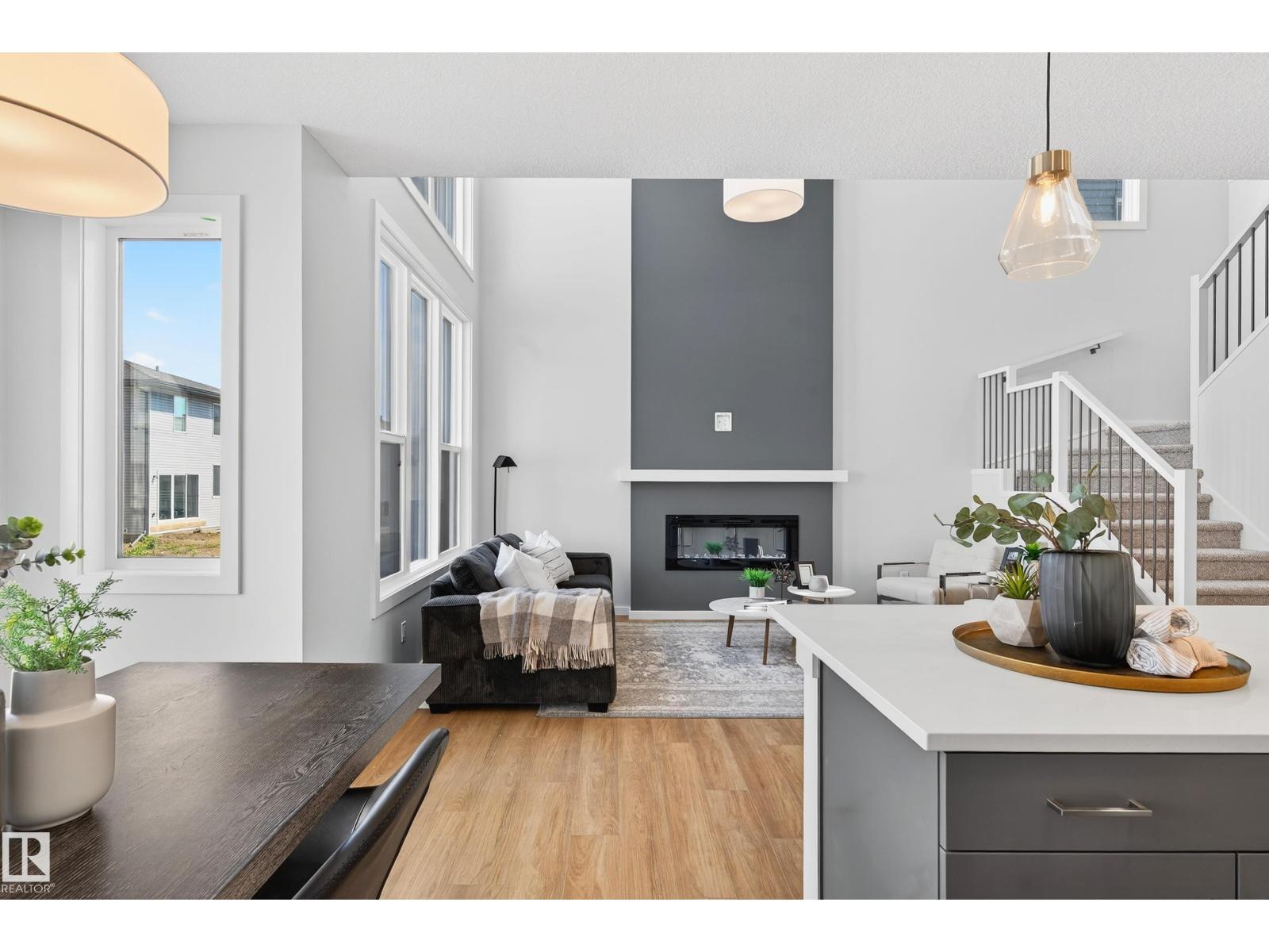 Photo 12 of 2235 194 St Nw, Edmonton AB