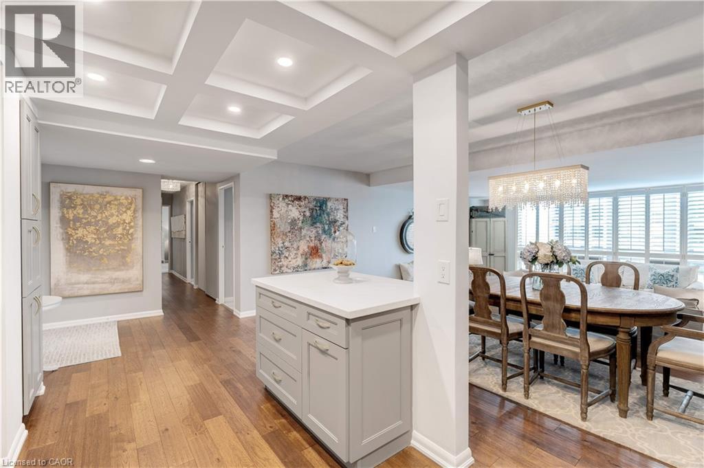 Photo 10 of 2175 Marine Drive Unit 903, Oakville ON
