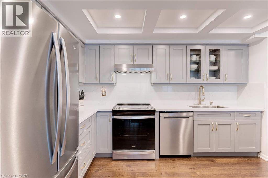 Photo 9 of 2175 Marine Drive Unit 903, Oakville ON