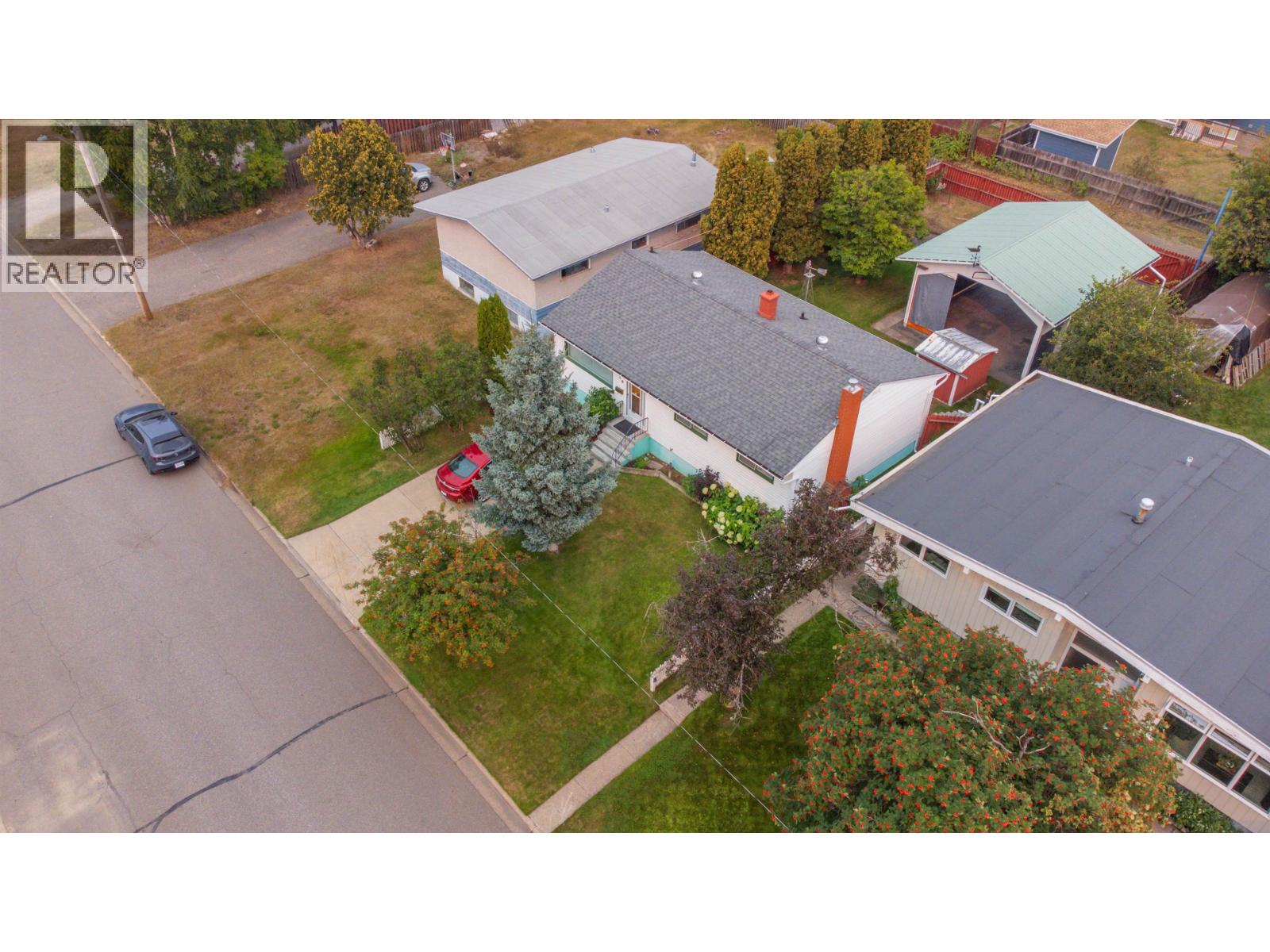 Photo 3 of 326 S Nicholson Street, Prince George BC