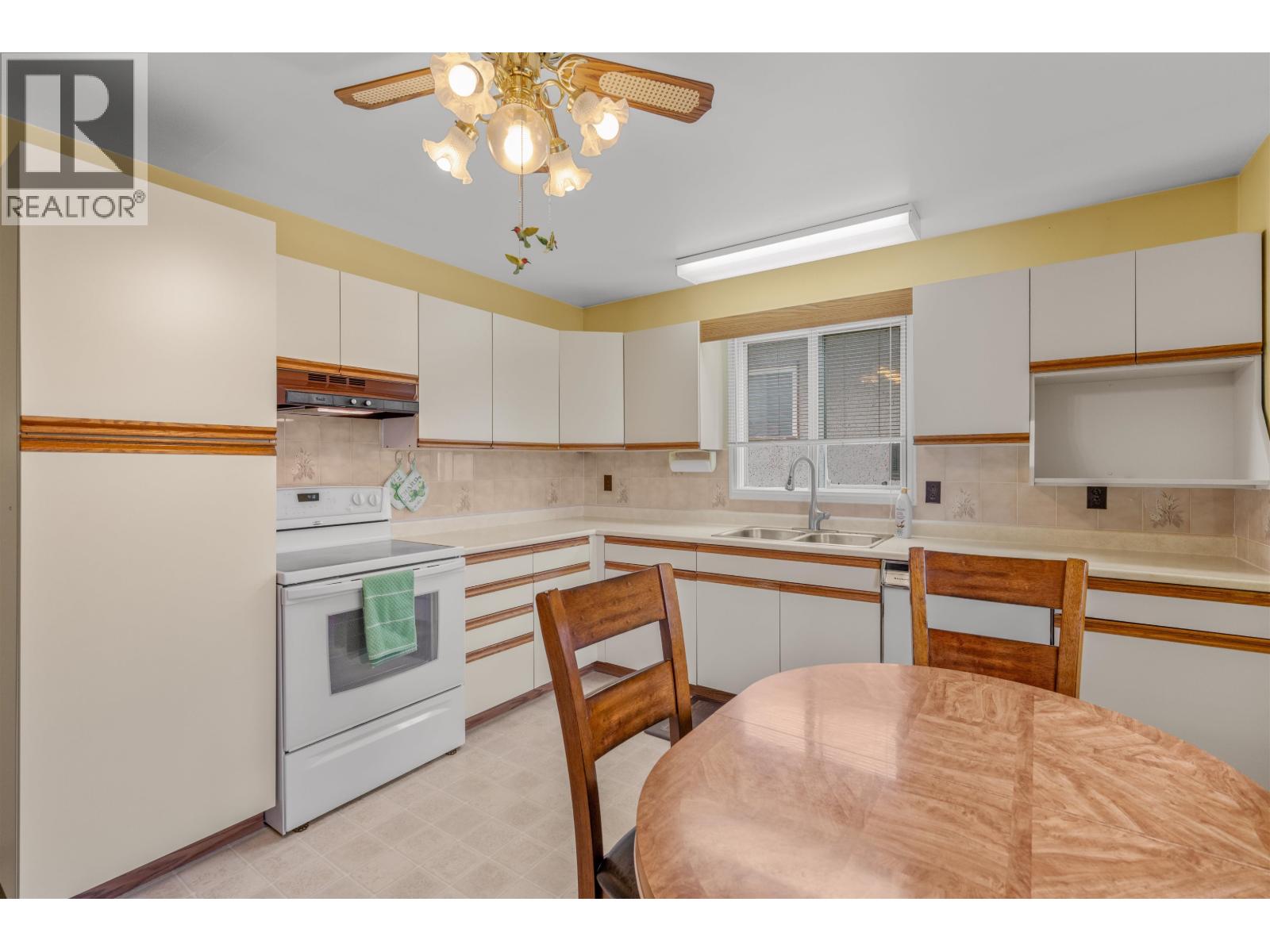 Photo 5 of 326 S Nicholson Street, Prince George BC