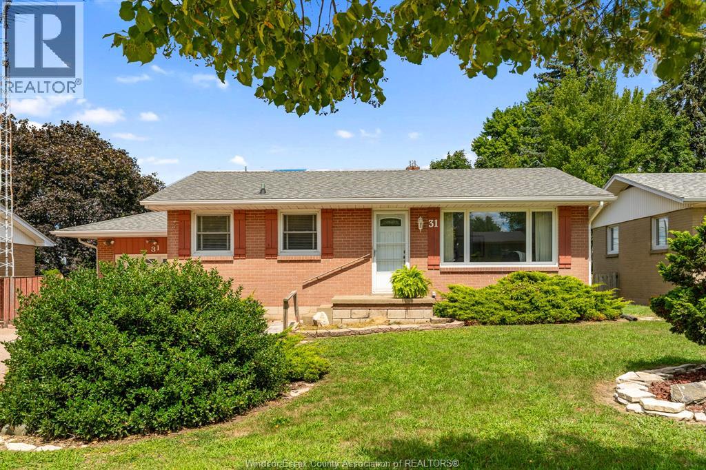 Photo 1 of 31 William Avenue, Leamington ON