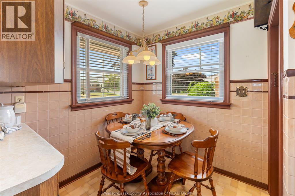 Photo 6 of 31 William Avenue, Leamington ON