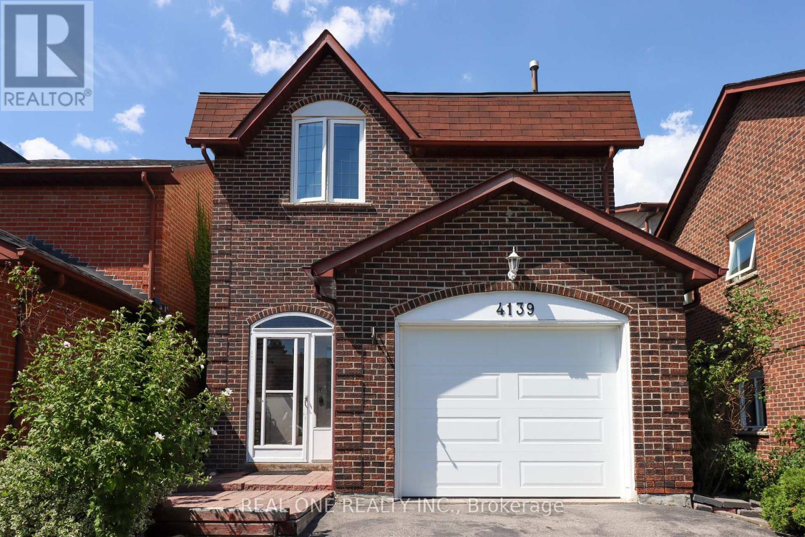 Photo 2 of 4139 Quaker Hill Drive, Mississauga ON