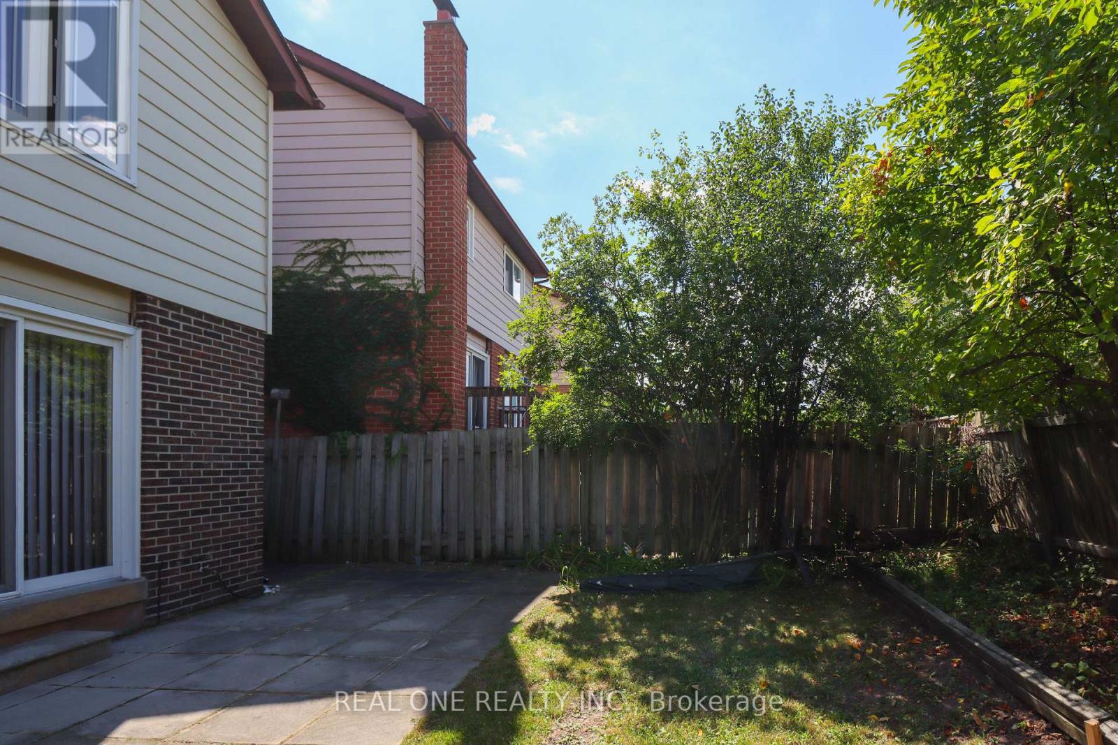 Photo 38 of 4139 Quaker Hill Drive, Mississauga ON