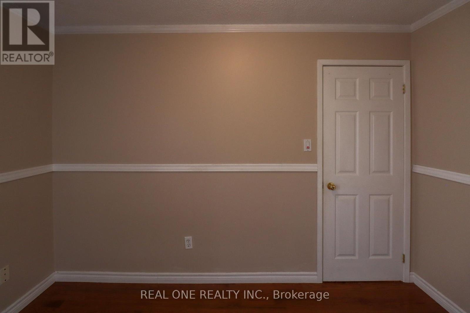 Photo 31 of 4139 Quaker Hill Drive, Mississauga ON