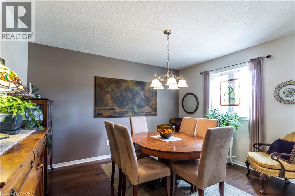 Photo 9 of 13 Ferncliffe Street, Cambridge ON