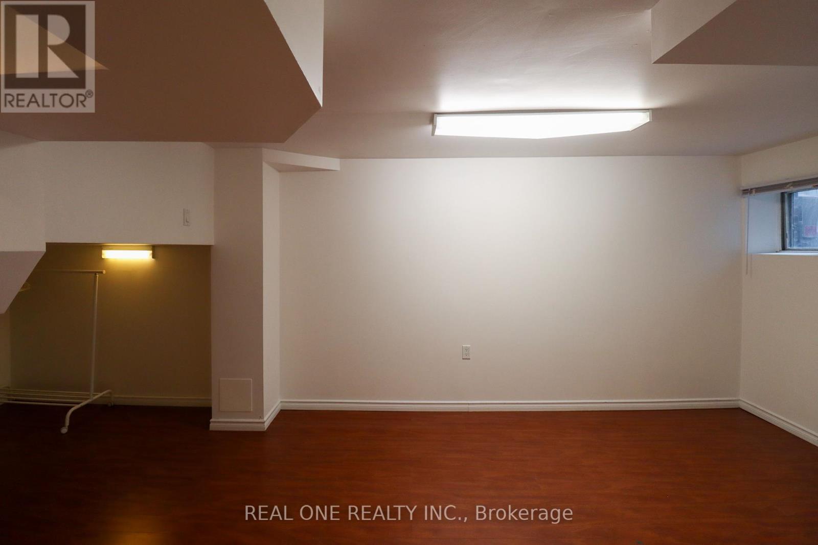 Photo 33 of 4139 Quaker Hill Drive, Mississauga ON