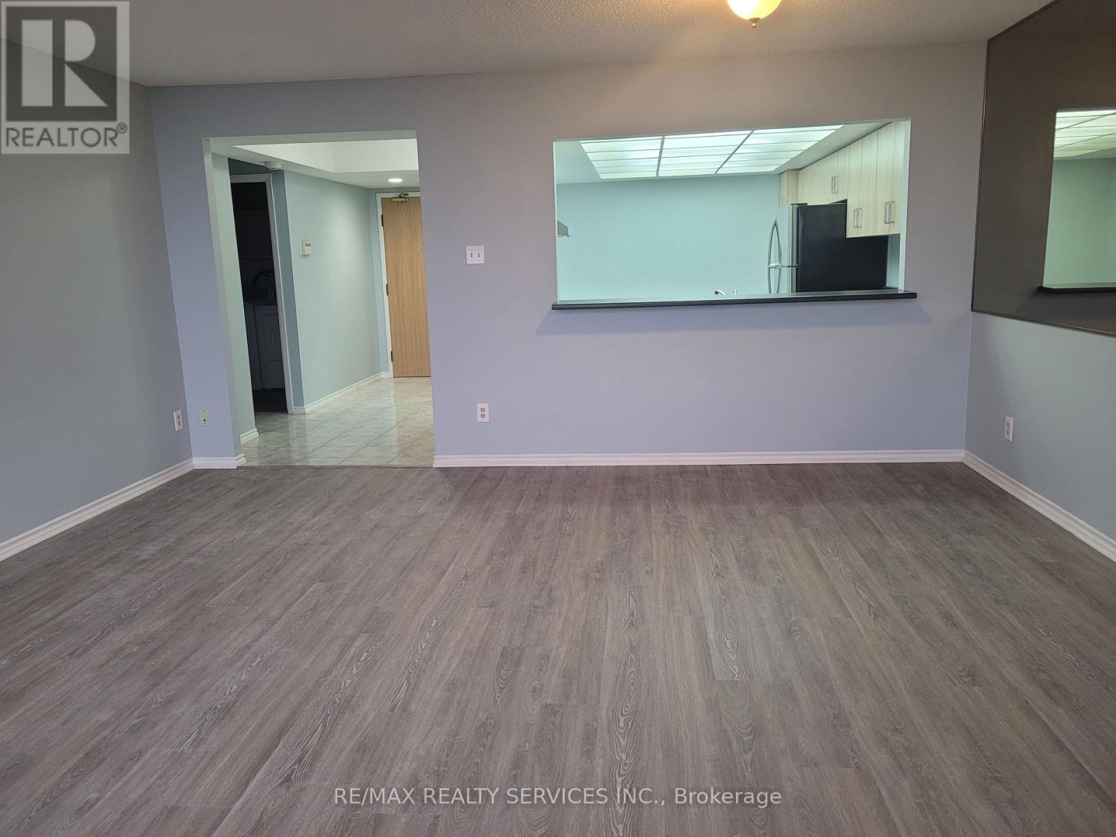 Photo 7 of 1206 330 Mill Street S, Brampton ON