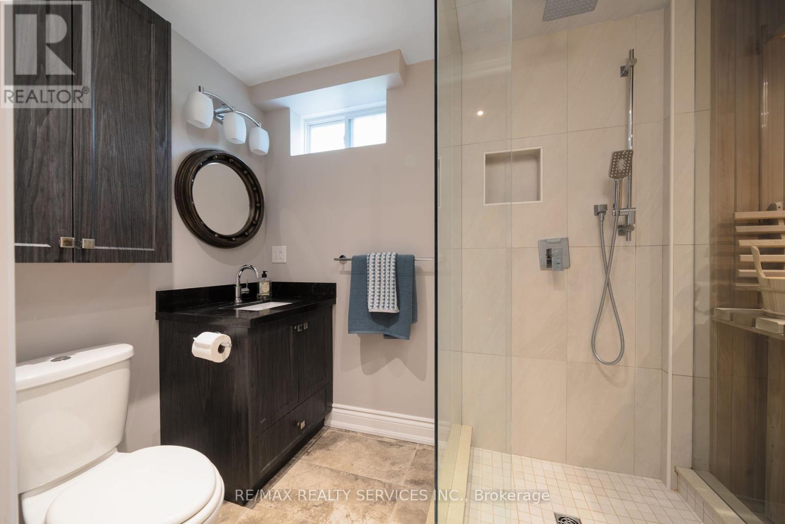 Single Family House for Sale in  NORTH RIVERDALE DRIVE Caledon (Inglewood) 