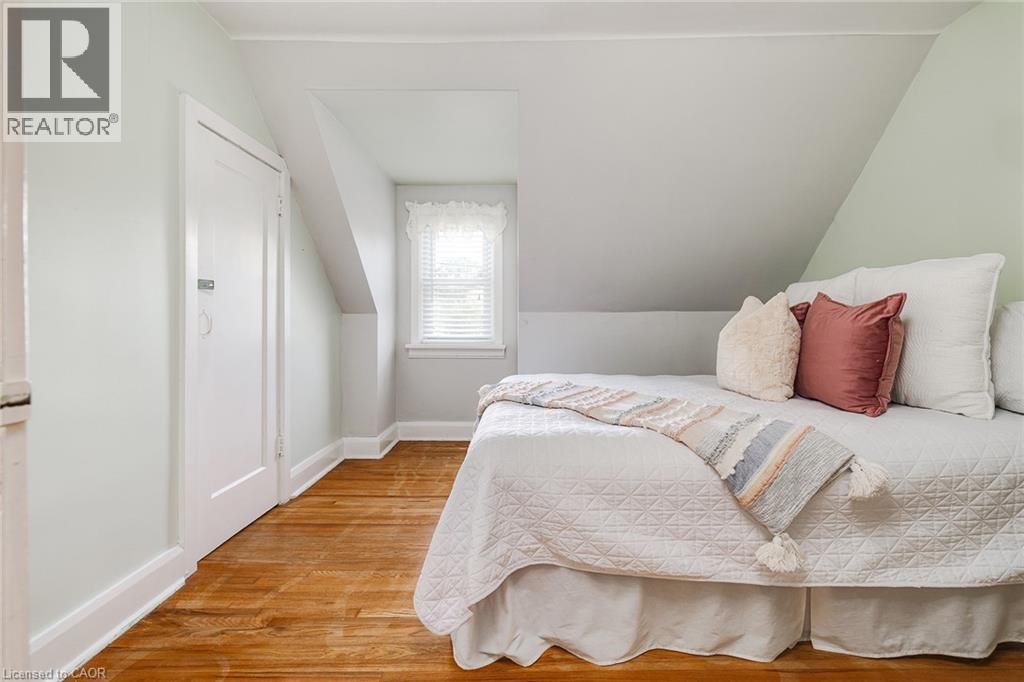 Photo 21 of 46 Sydenham Street, Flesherton ON