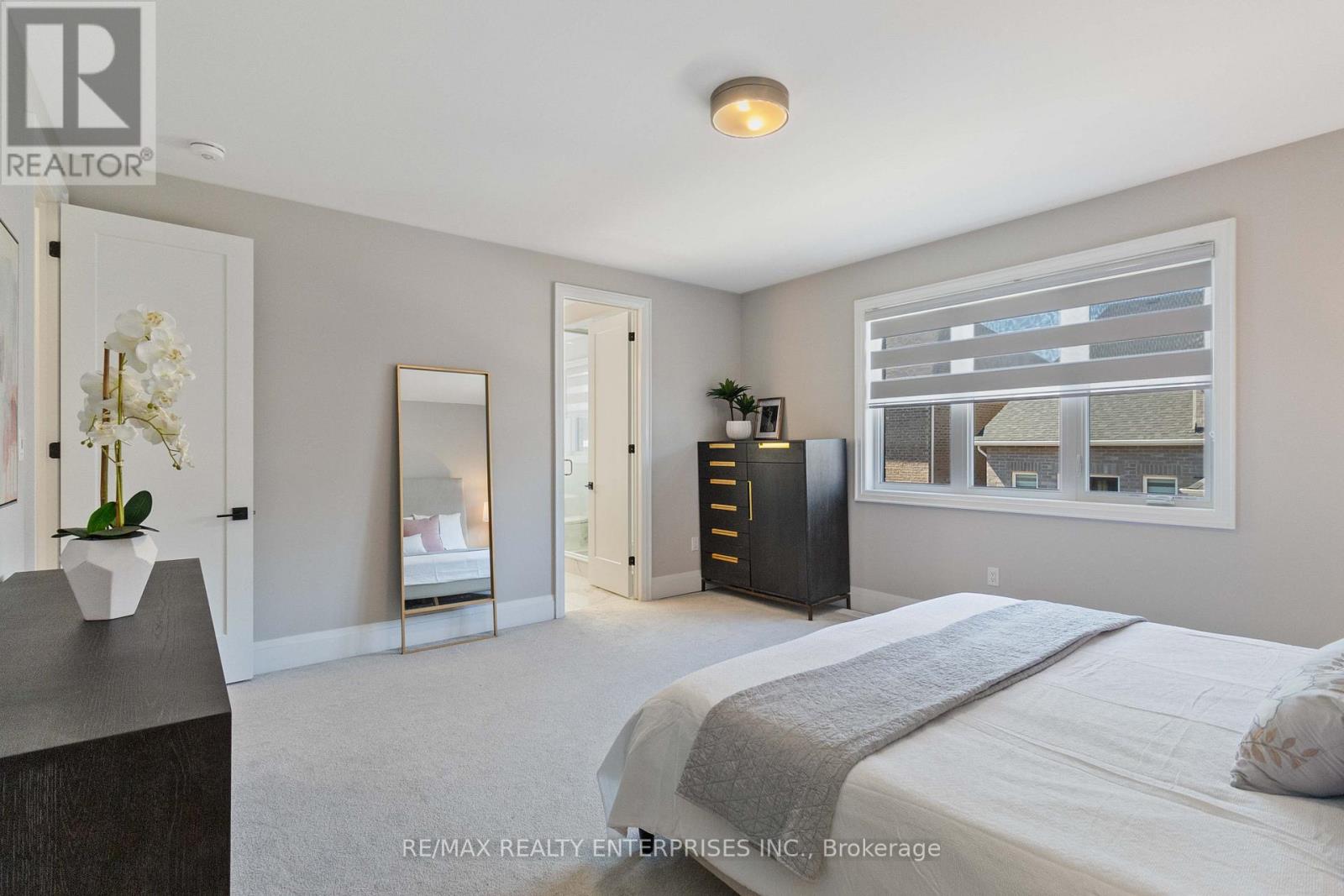 Photo 28 of 1437 Lakeport Crescent, Oakville ON