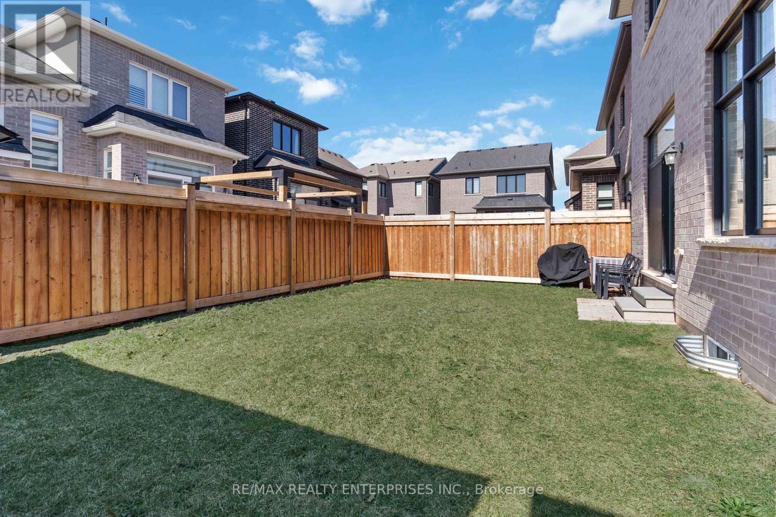 Photo 44 of 1437 Lakeport Crescent, Oakville ON