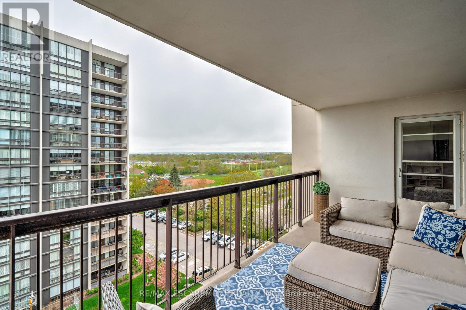 Photo 29 of 903 2175 Marine Drive, Oakville ON