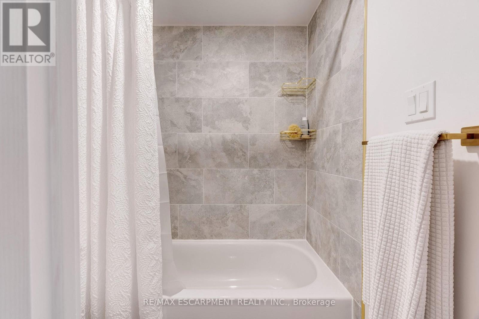 Photo 26 of 903 2175 Marine Drive, Oakville ON