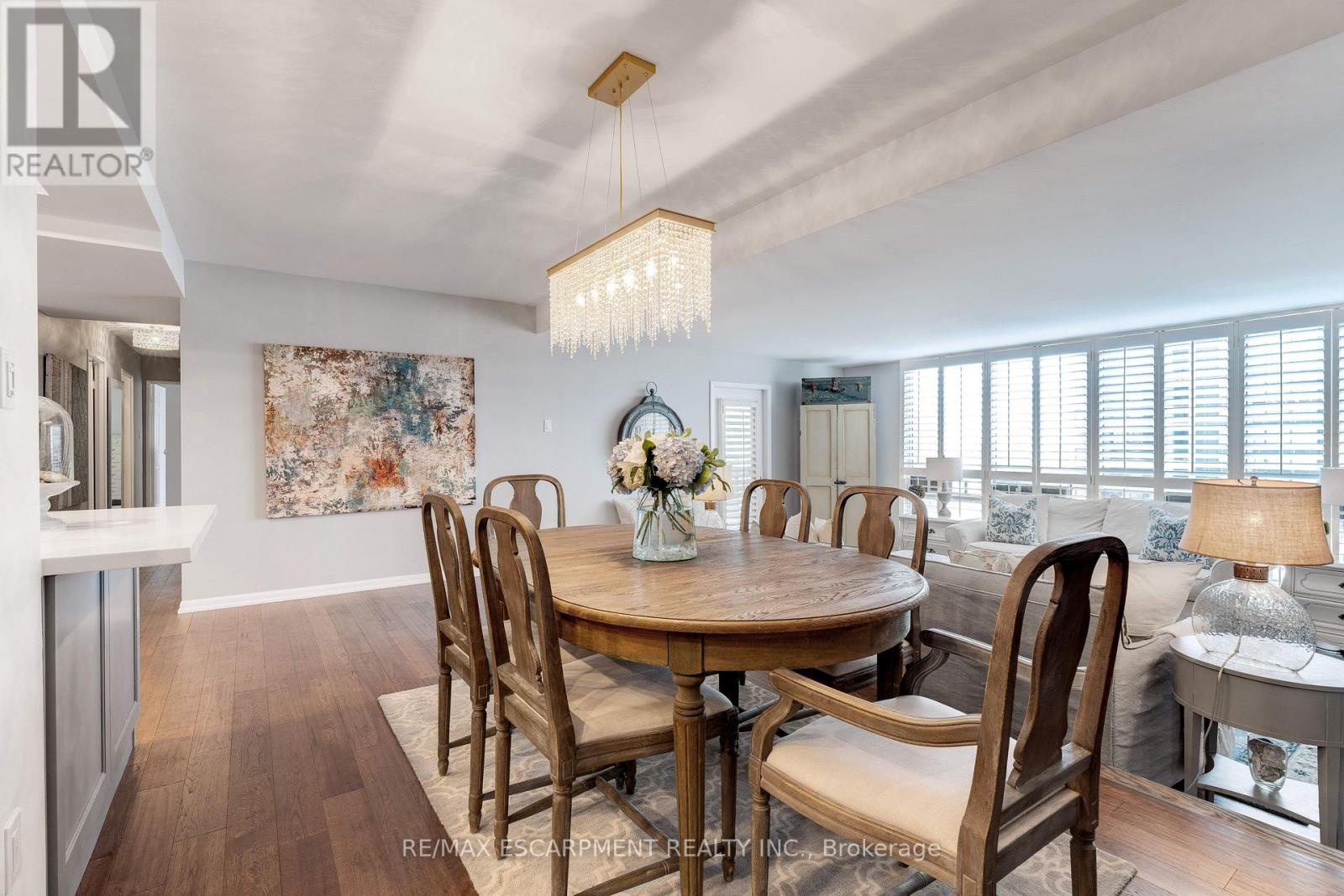 Photo 10 of 903 2175 Marine Drive, Oakville ON