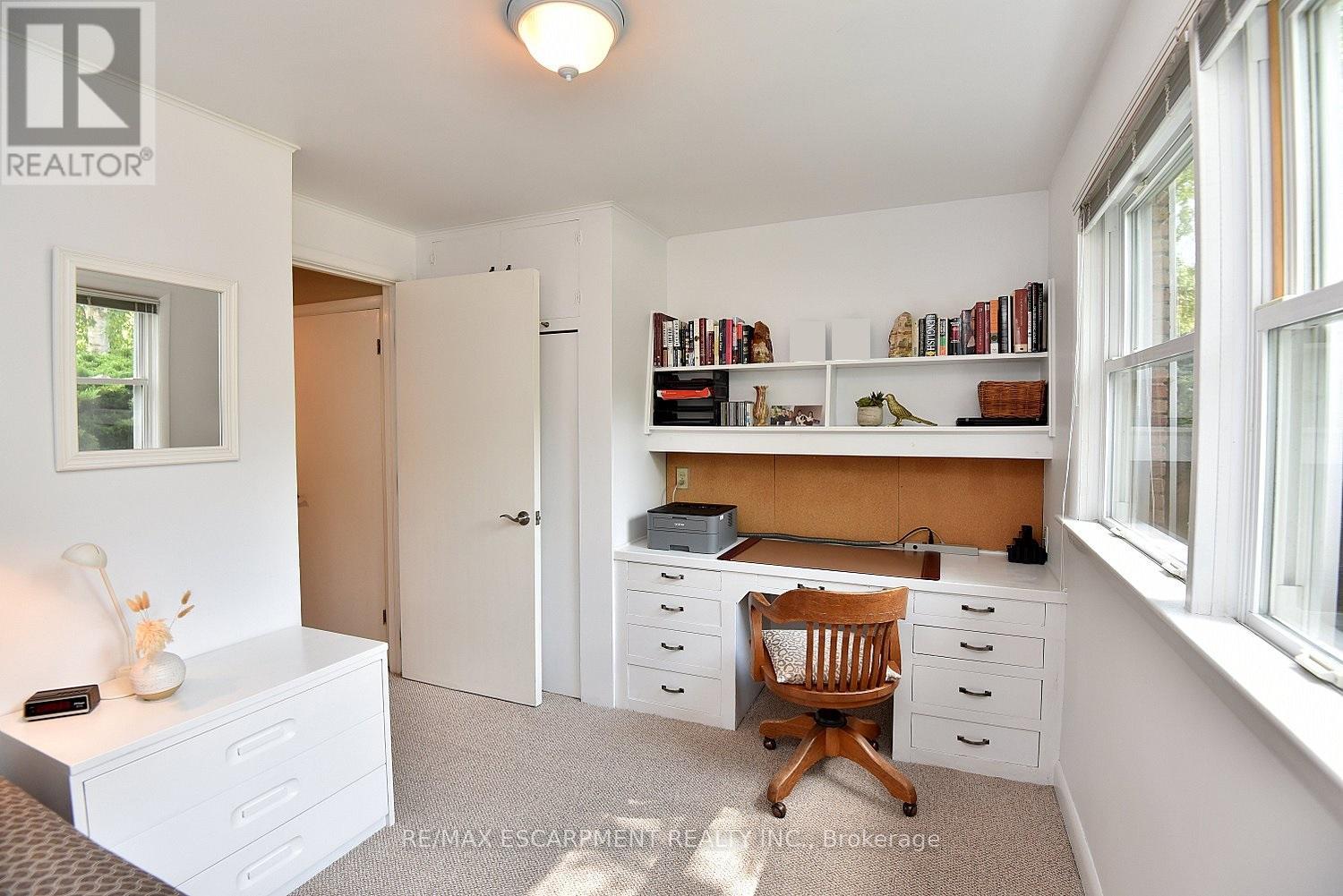 Photo 25 of 219 Strathcona Drive, Burlington ON
