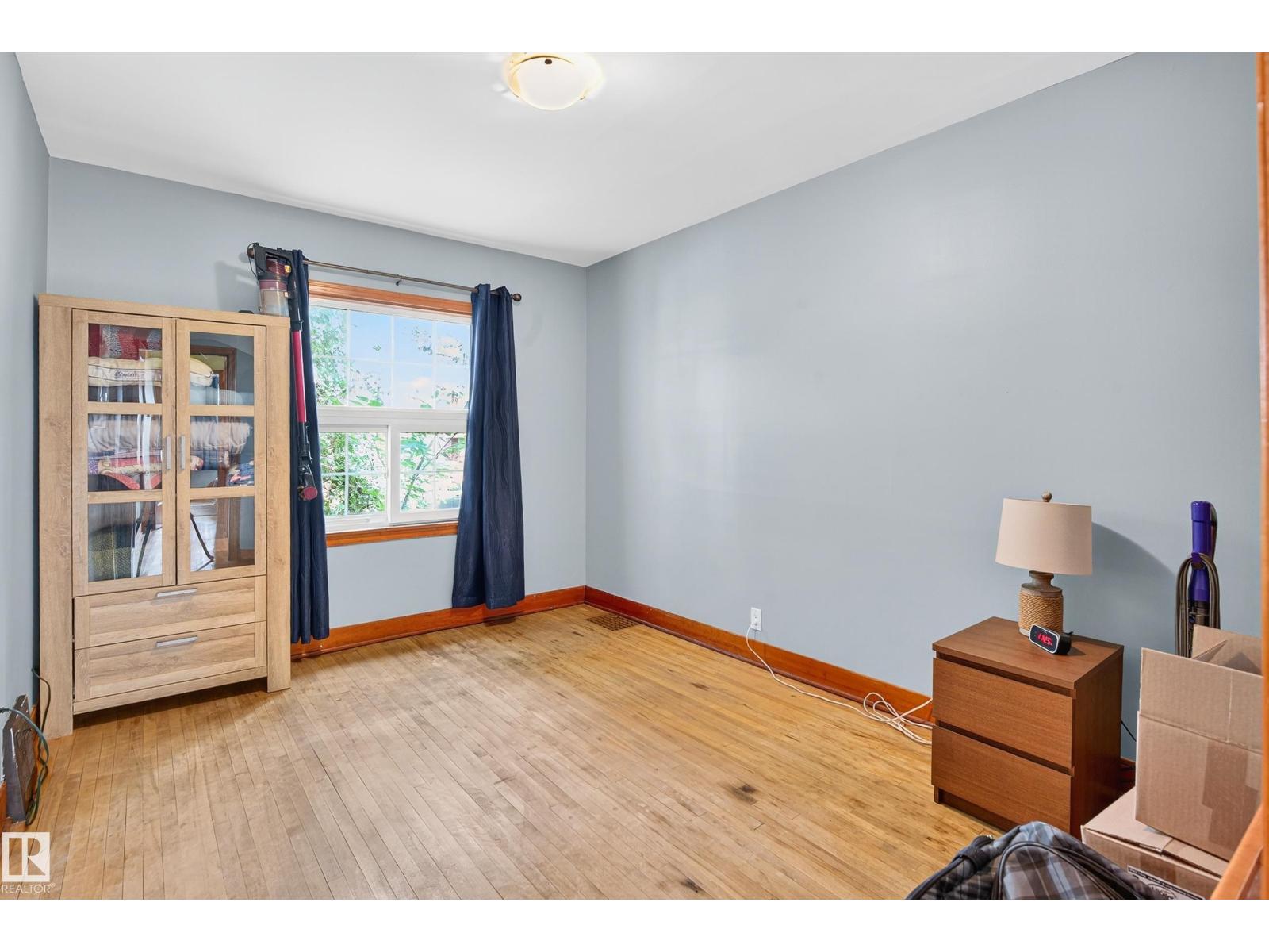 Photo 26 of 10739 80 Av Nw, Edmonton AB
