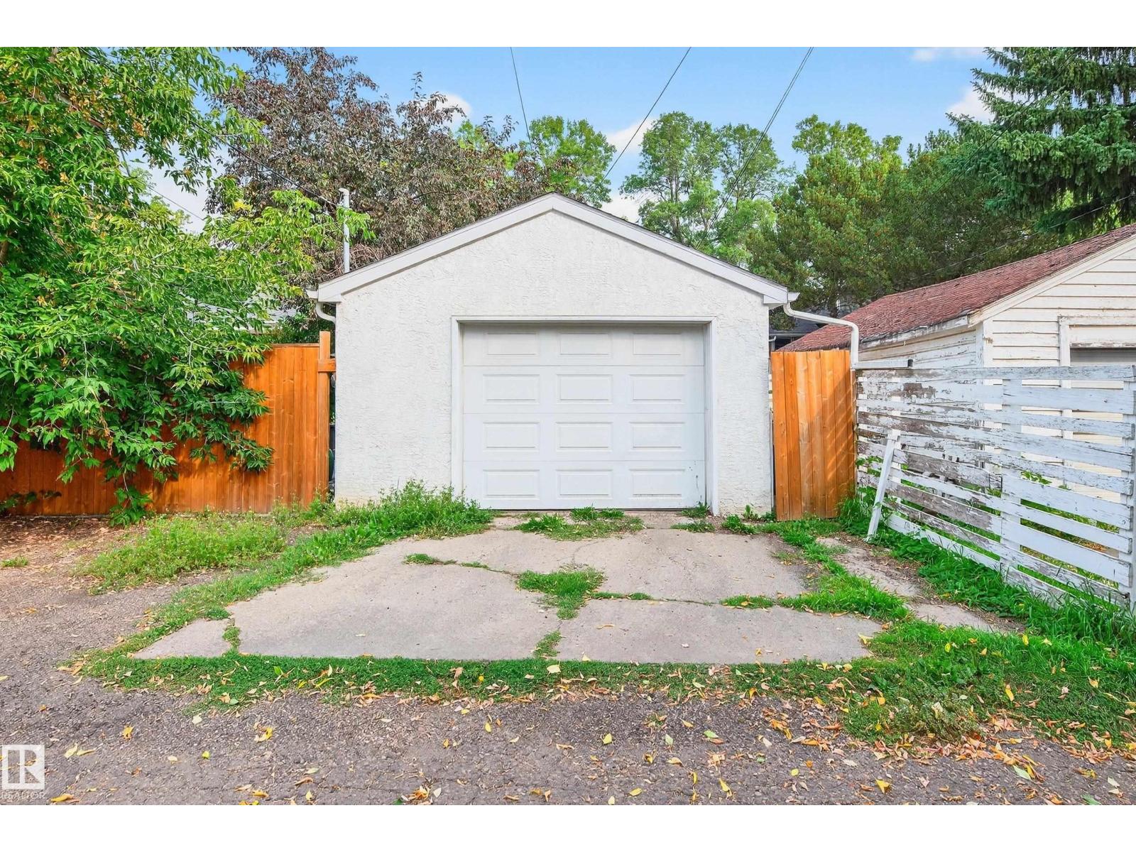 Photo 51 of 10739 80 Av Nw, Edmonton AB