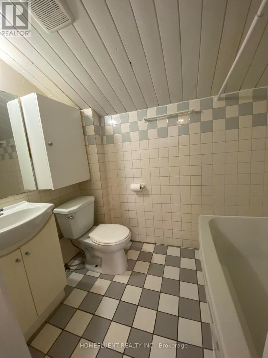 Photo 18 of 209 Loretta Avenue, Ottawa ON