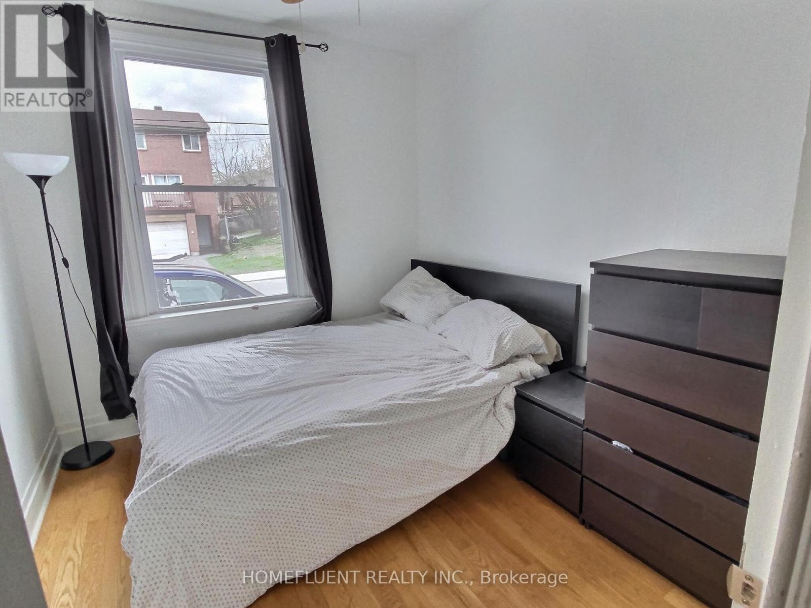 Photo 3 of 209 Loretta Avenue, Ottawa ON