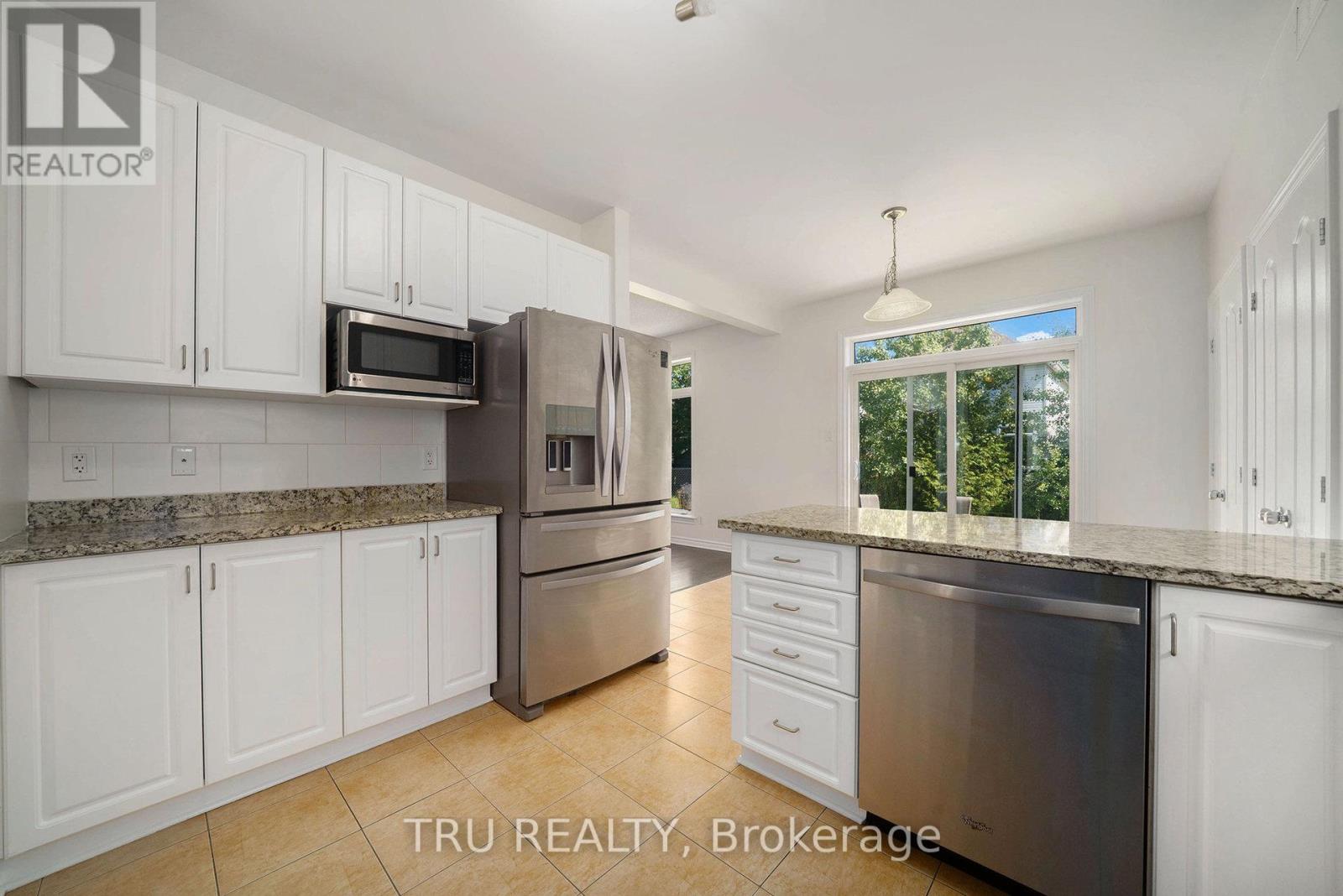 Photo 11 of 536 Golden Sedge Way, Ottawa ON