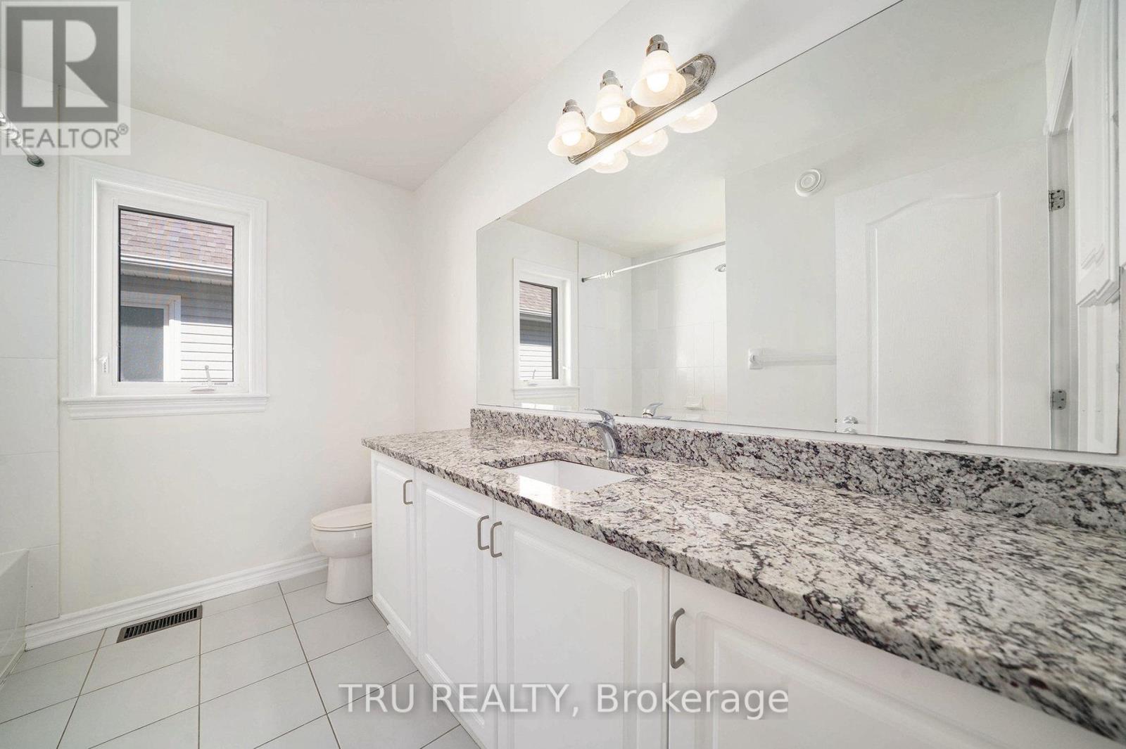 Photo 18 of 536 Golden Sedge Way, Ottawa ON