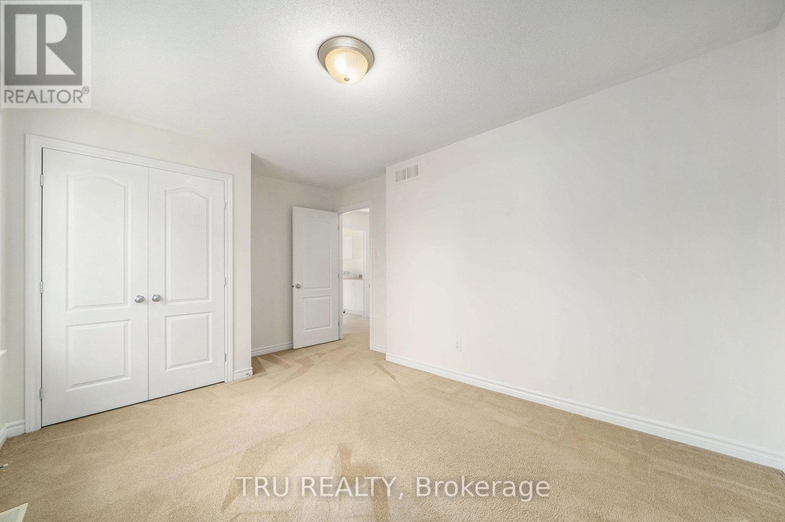 Photo 24 of 536 Golden Sedge Way, Ottawa ON