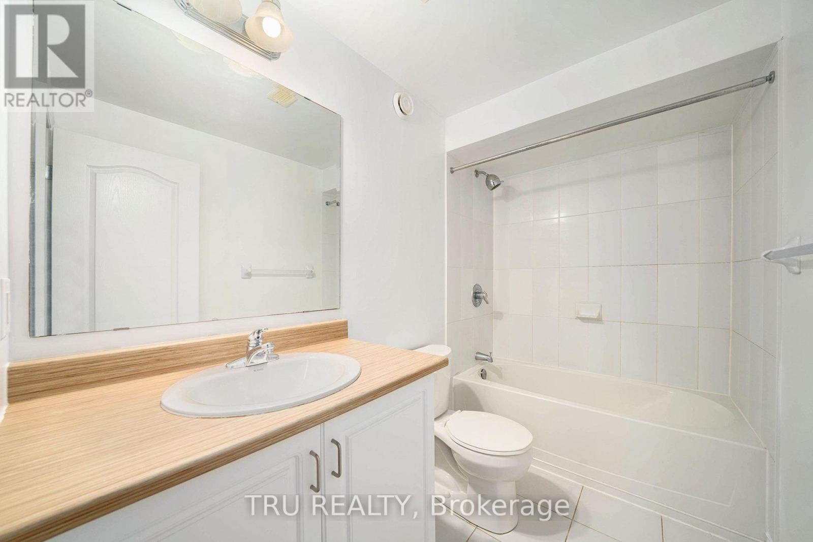Photo 26 of 536 Golden Sedge Way, Ottawa ON