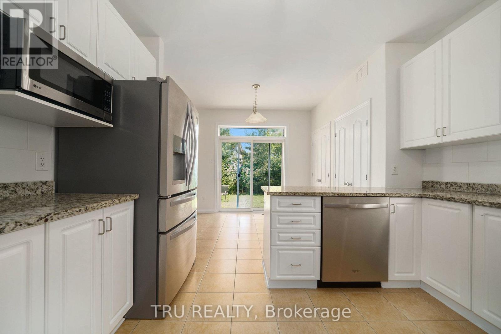 Photo 8 of 536 Golden Sedge Way, Ottawa ON