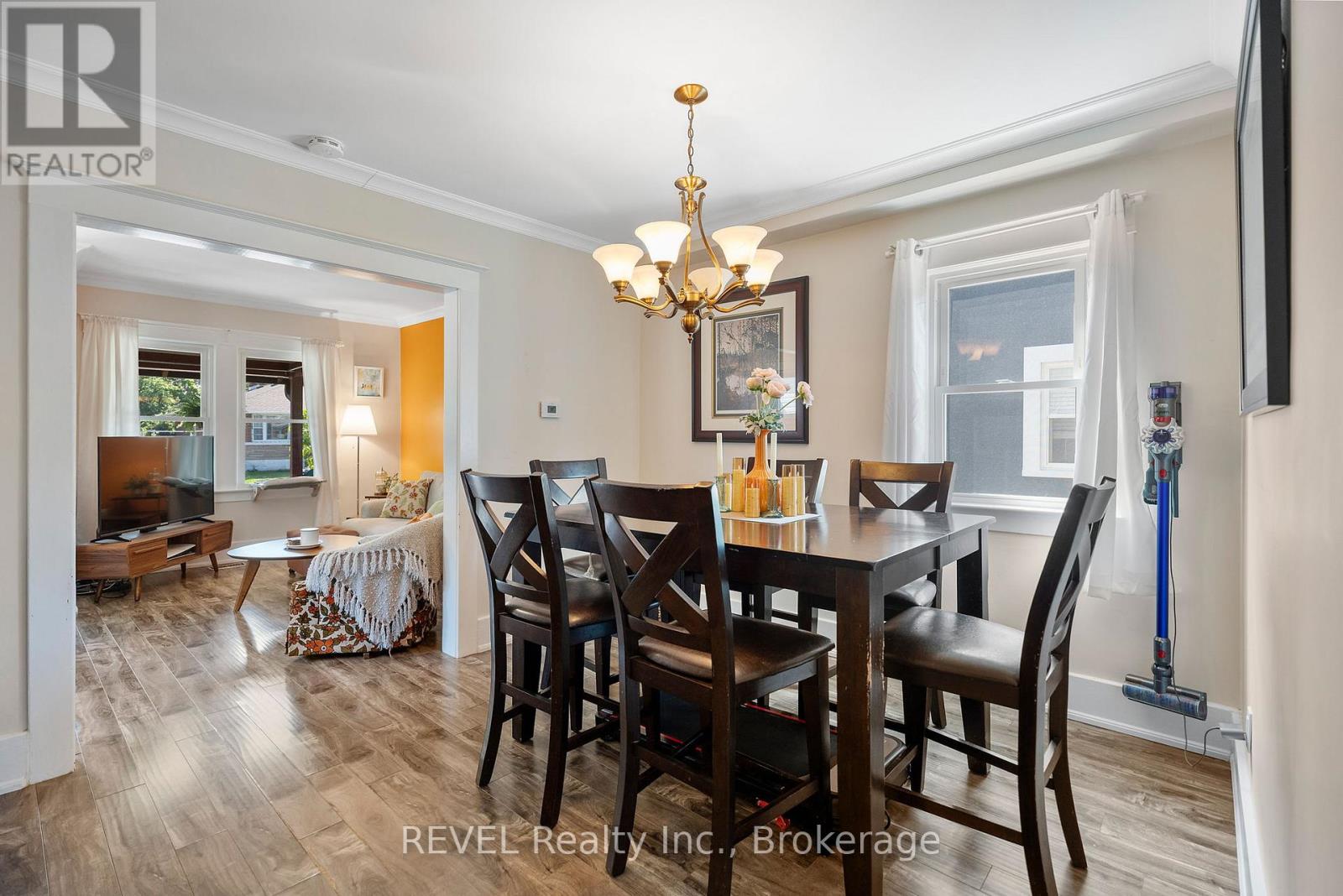 Photo 12 of 103 Wilton Avenue, Welland ON
